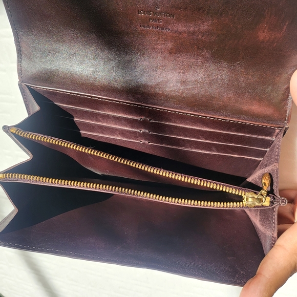 Louis Vuitton Amarante Vernis Sarah Wallet w/COA. - Picture 7 of 13